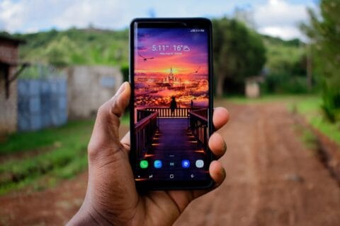 "디스플레이 선택, 이것이 답이다!" LCD OLED AMOLED 완벽분석 차이 알아보기 3 AMOLED 디스플레이