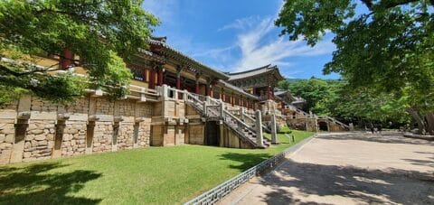 가을 여행하기 좋은 국내 명소 BEST 10 3 3. 경주 불국사 (경상북도) – 역사와 단풍의 만남