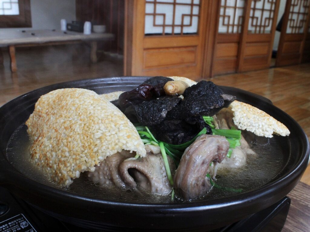 남한산성 맛집, 백종원도 모르는 숨은 식당 TOP 5 20 5. 감자전과 막걸리의 성지, '먹거리창고'